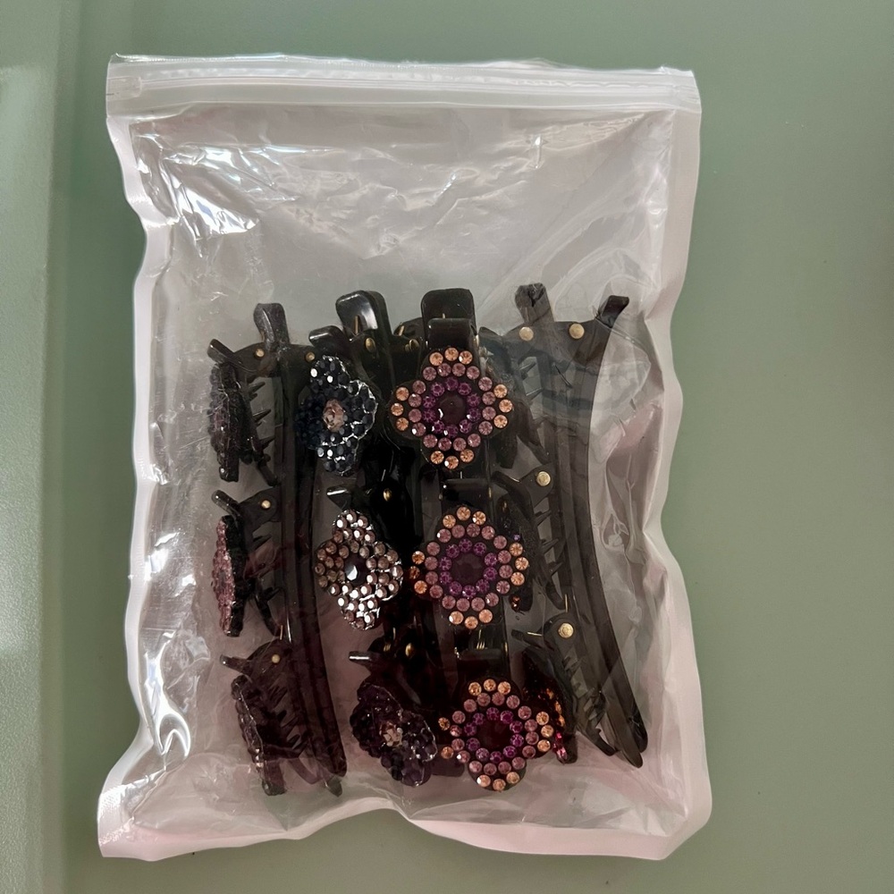 Floral Rhinestone Hair Clips (4-pack) - Picture 3 of 3